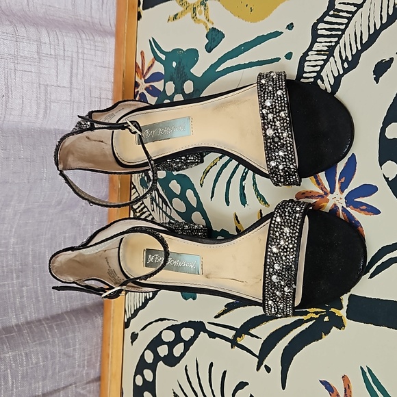 BETSEY JOHNSON SHOES - Picture 2 of 13